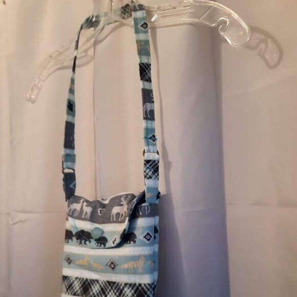 NEW Woodland Creatures Western print Crossbody Pouch Purse bag Flip Top Sling - Picture 6 of 12